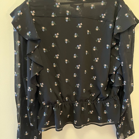 WAYF NWT black floral Ruffle Blouse XL - Picture 10 of 11